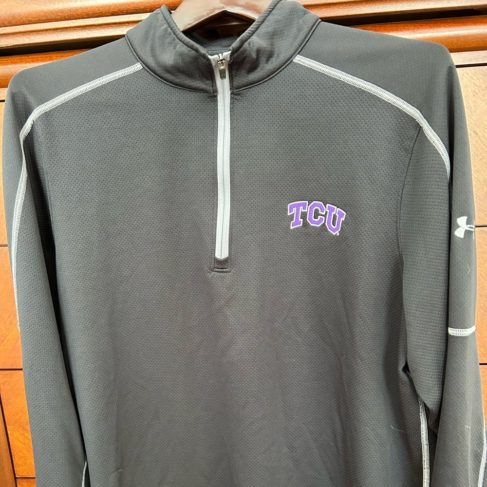 Go Frogs! Texas Christian University quarter zip pullovet